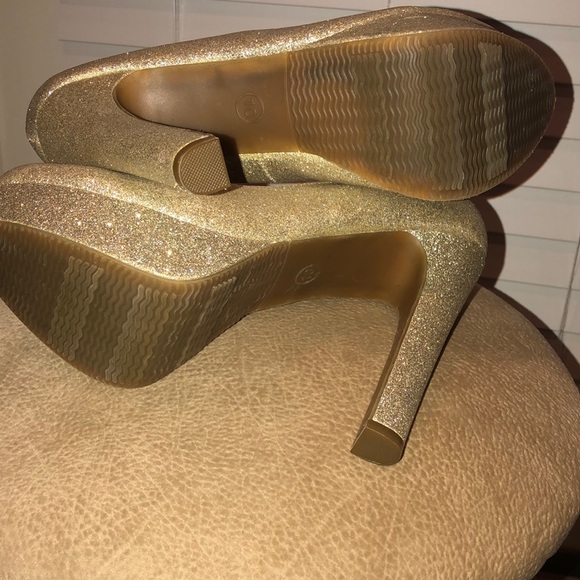 🚂Massimo glitter/gold Platform Heels - Picture 4 of 5